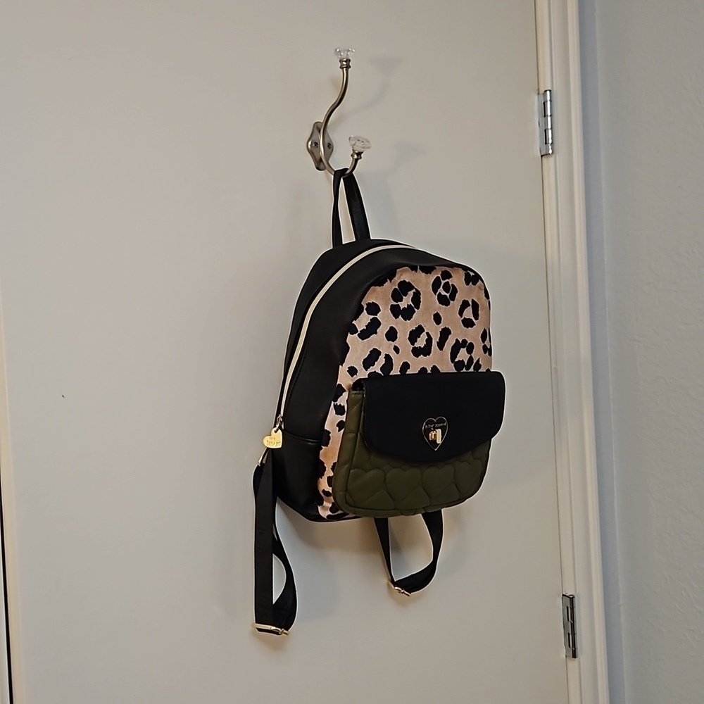 BETSEY JOHNSON Velvet Leopard Print Quilted Olive Green Mini Backpack - Picture 3 of 13